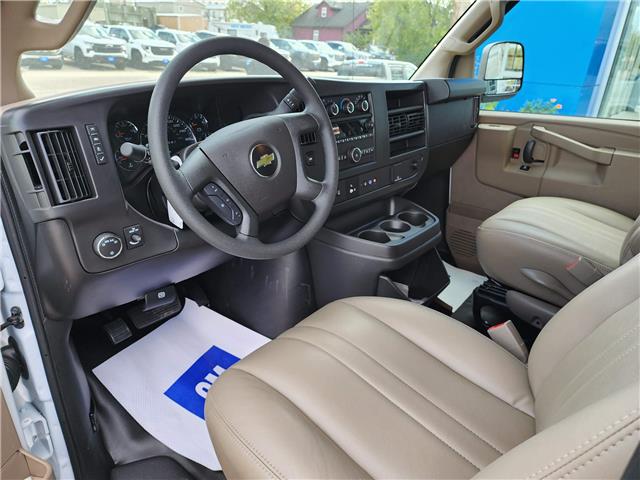 2025 Chevrolet Express 2500 Work Van (Stk: 31263) in The Pas - Image 10 of 15