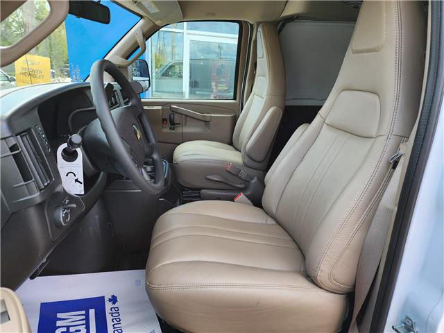 2025 Chevrolet Express 2500 Work Van (Stk: 31263) in The Pas - Image 11 of 15