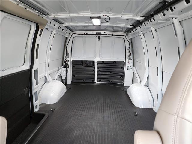 2025 Chevrolet Express 2500 Work Van (Stk: 31263) in The Pas - Image 12 of 15