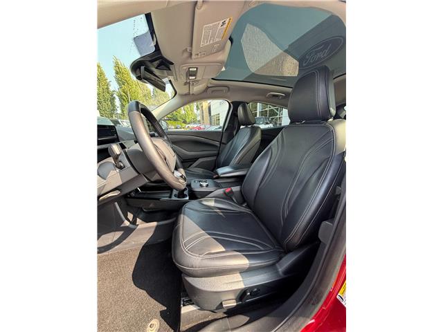 2021 Ford Mustang Mach-E Premium (Stk: OP25352) in Vancouver - Image 8 of 15