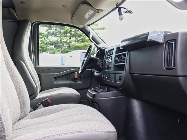 2025 GMC Savana 2500 Work Van (Stk: 25SAV27) in Virgil - Image 15 of 23
