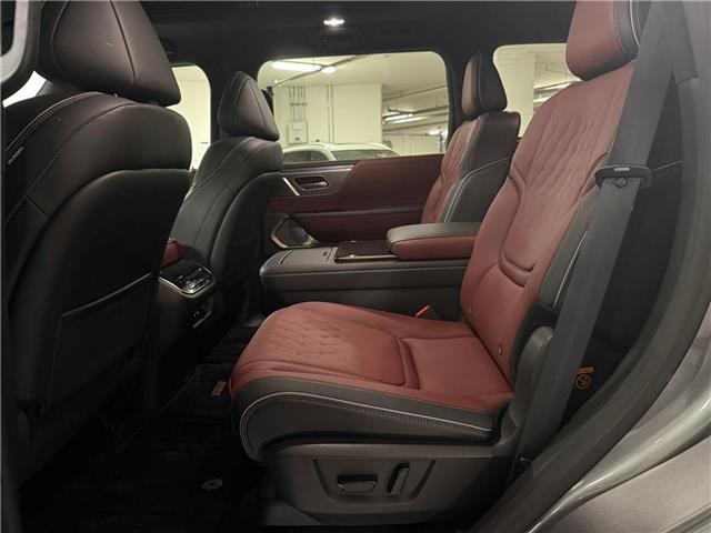 2026 Infiniti QX80 Autograph (Stk: 26004) in Toronto - Image 10 of 19 2026 Infiniti QX80 Autograph (Stk: 26004) in Toronto - Image 10 of 19