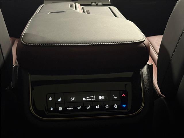 2026 Infiniti QX80 Autograph (Stk: 26004) in Toronto - Image 12 of 19 2026 Infiniti QX80 Autograph (Stk: 26004) in Toronto - Image 12 of 19