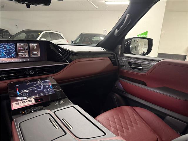 2026 Infiniti QX80 Autograph (Stk: 26004) in Toronto - Image 14 of 19 2026 Infiniti QX80 Autograph (Stk: 26004) in Toronto - Image 14 of 19