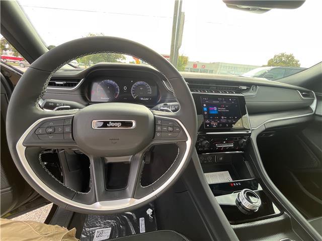 2025 Jeep Grand Cherokee L Laredo (Stk: 25-406) in Sarnia - Image 11 of 22