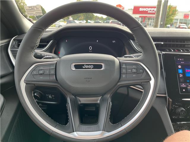 2025 Jeep Grand Cherokee L Laredo (Stk: 25-408) in Sarnia - Image 12 of 21