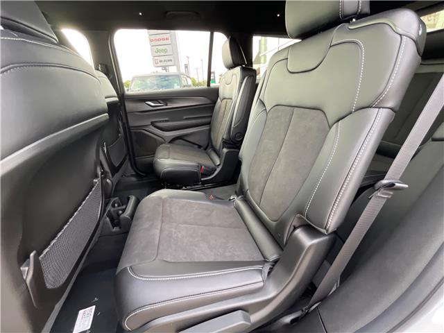 2025 Jeep Grand Cherokee L Laredo (Stk: 25-408) in Sarnia - Image 18 of 21