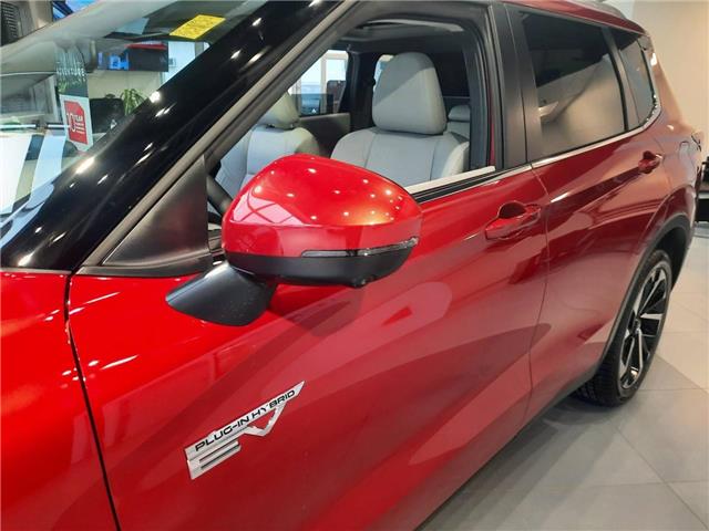 2025 Mitsubishi Outlander PHEV SEL (Stk: M713) in Cornwall - Image 5 of 12