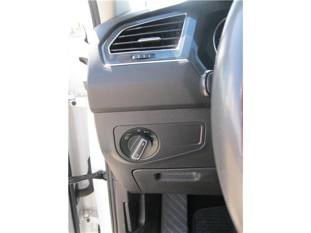 2020 Volkswagen Tiguan Comfortline (Stk: 25078A) in Stratford - Image 9 of 23