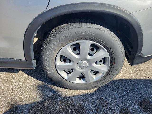 2023 Mitsubishi RVR ES (Stk: 00822) in Barrie - Image 24 of 28