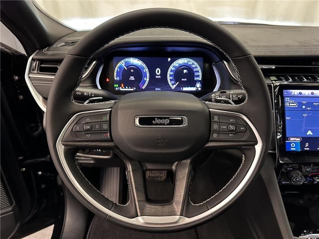 2025 Jeep Grand Cherokee Limited (Stk: 37365) in Lethbridge - Image 17 of 28