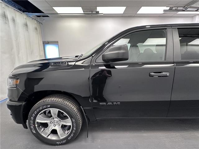 2025 RAM 1500 Tradesman (Stk: 35348) in Lethbridge - Image 2 of 32