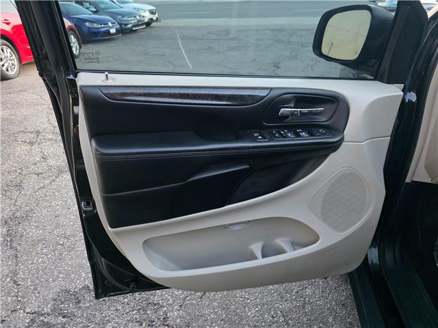 2017 Dodge Grand Caravan Crew (Stk: 2508432) in Waterloo - Image 10 of 27 2017 Dodge Grand Caravan Crew (Stk: 2508432) in Waterloo - Image 10 of 27