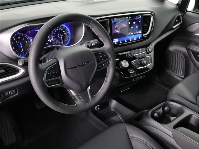 2026 Chrysler Grand Caravan SXT (Stk: 26T013) in Calgary - Image 16 of 19