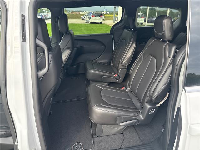 2026 Chrysler Pacifica Select (Stk: 26000) in Meaford - Image 10 of 13