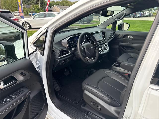 2026 Chrysler Pacifica Select (Stk: 26000) in Meaford - Image 9 of 13
