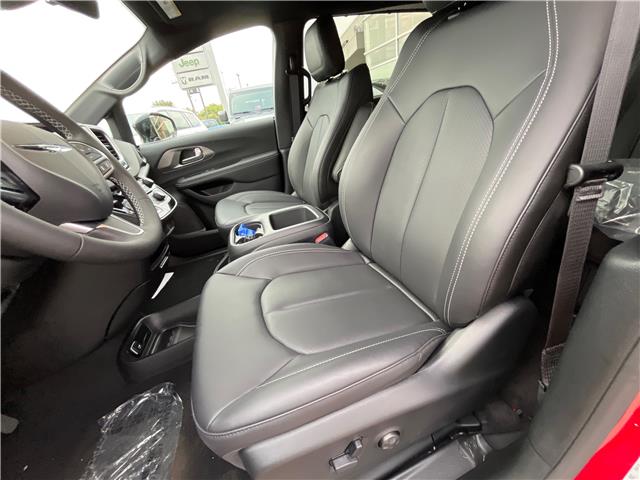 2026 Chrysler Grand Caravan SXT (Stk: 26-102) in Sarnia - Image 7 of 15