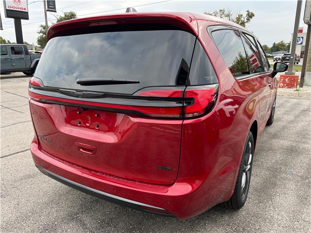 2026 Chrysler Pacifica Select (Stk: 26-118) in Sarnia - Image 4 of 26