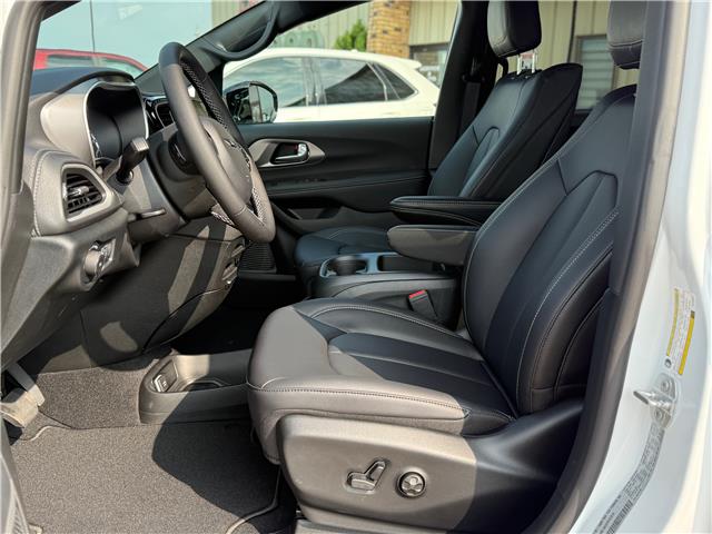 2026 Chrysler Pacifica Select (Stk: 6T04) in Blenheim - Image 9 of 11