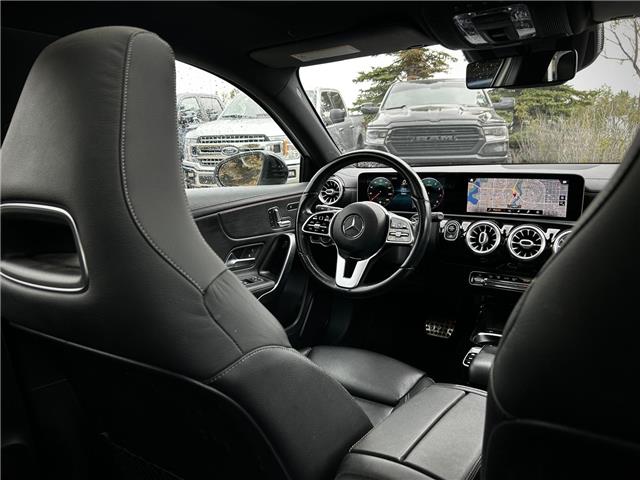 2019 Mercedes-Benz A-Class Base (Stk: 251239B) in Calgary - Image 17 of 19