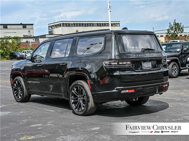 2022 Jeep Grand Wagoneer Series II (Stk: U21284) in Burlington - Image 4 of 38