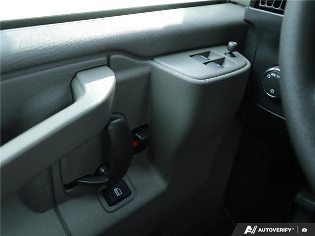 2025 GMC Savana 2500 Work Van (Stk: 171855) in London - Image 17 of 27