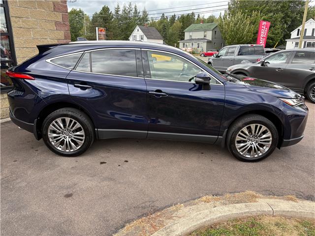 2022 Toyota Venza XLE (Stk: A-098251) in Moncton - Image 7 of 20