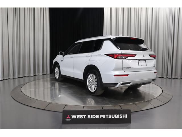 2024 Mitsubishi Outlander Plug-In Hybrid LE (Stk: P25219A) in Edmonton - Image 4 of 27