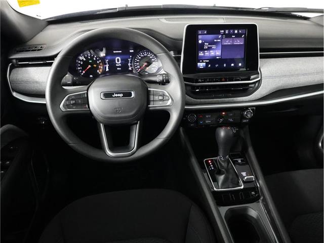 2025 Jeep Compass Sport (Stk: 25J201) in Calgary - Image 11 of 17 2025 Jeep Compass Sport (Stk: 25J201) in Calgary - Image 11 of 17