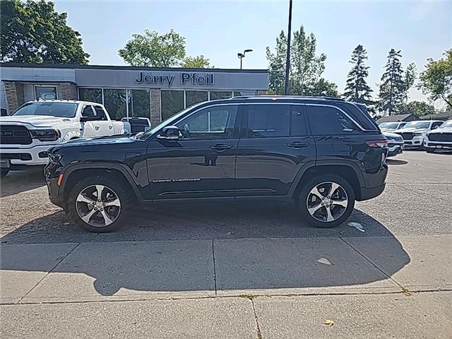 2022 Jeep Grand Cherokee 4xe Base (Stk: 03525R) in New Hamburg - Image 2 of 15
