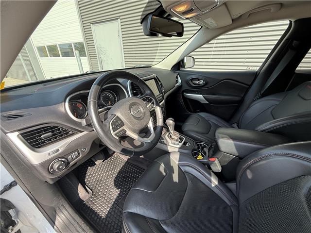 2018 Jeep Cherokee Trailhawk (Stk: 25334B) in London - Image 9 of 23