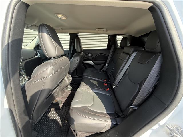 2018 Jeep Cherokee Trailhawk (Stk: 25334B) in London - Image 11 of 23
