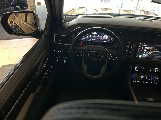 2024 GMC Yukon XL Denali (Stk: 34140A) in Scarborough - Image 17 of 18