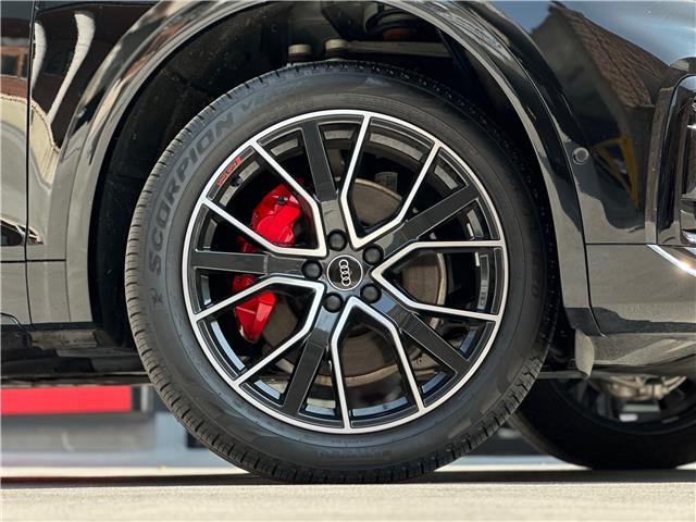 2025 Audi Q5 45 Technik (Stk: 388U) in Toronto - Image 4 of 25 2025 Audi Q5 45 Technik (Stk: 388U) in Toronto - Image 4 of 25