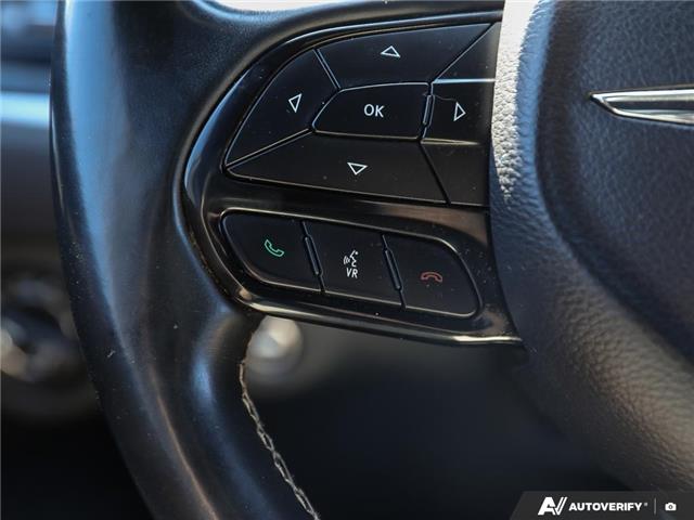 2018 Chrysler 300 S (Stk: 409033) in St. Catharines - Image 16 of 27