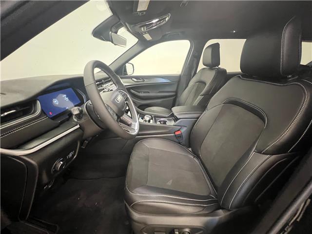 2025 Jeep Grand Cherokee L Laredo (Stk: 8744021) in Courtenay - Image 11 of 19