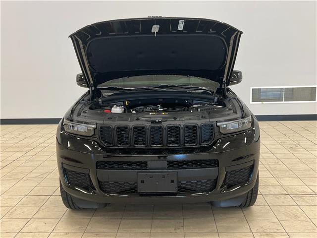 2025 Jeep Grand Cherokee L Laredo (Stk: 8744021) in Courtenay - Image 9 of 19
