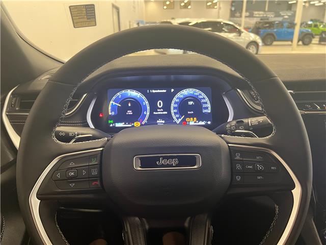 2025 Jeep Grand Cherokee L Laredo (Stk: 8744021) in Courtenay - Image 15 of 19