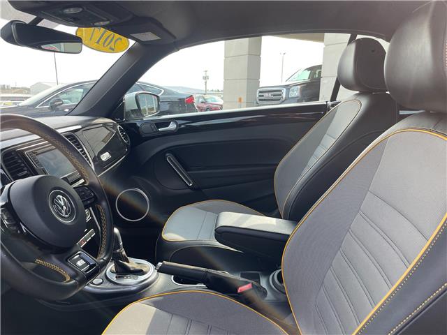 2017 Volkswagen Beetle 1.8 TSI Dune in Charlottetown - Image 11 of 17