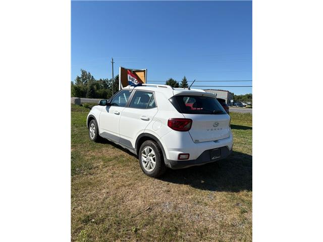 2023 Hyundai Venue Preferred w/Two-Tone (Stk: 1600) in Ottawa - Image 4 of 8