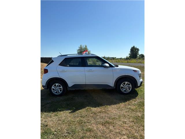 2023 Hyundai Venue Preferred w/Two-Tone (Stk: 1600) in Ottawa - Image 5 of 8