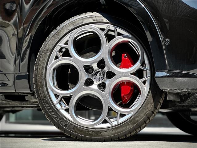 2025 Alfa Romeo Tonale PHEV Base (Stk: 621AR) in Toronto - Image 3 of 28