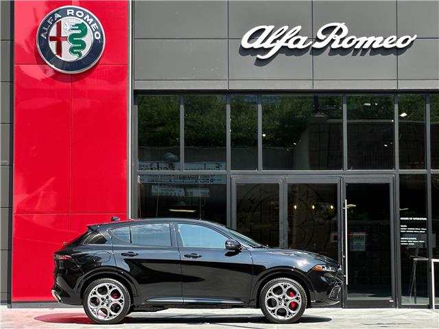 2025 Alfa Romeo Tonale PHEV Base (Stk: 621AR) in Toronto - Image 2 of 28