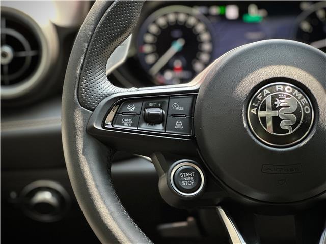 2025 Alfa Romeo Tonale PHEV Base (Stk: 621AR) in Toronto - Image 10 of 28