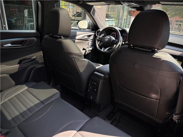 2025 Alfa Romeo Tonale PHEV Base (Stk: 621AR) in Toronto - Image 26 of 28