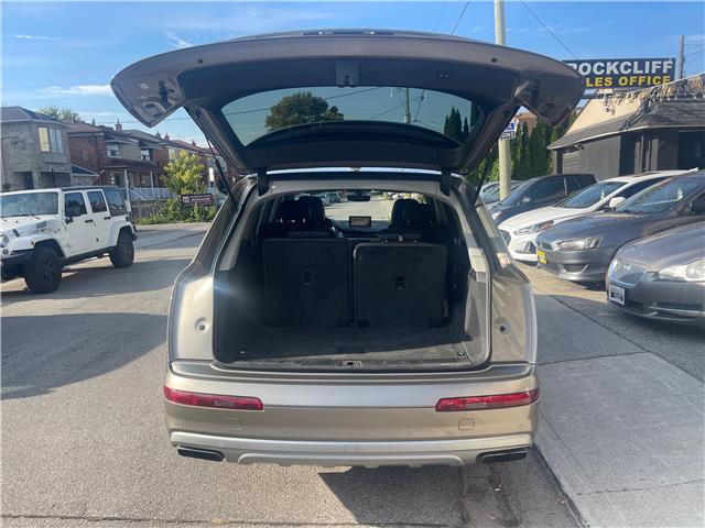 2017 Audi Q7 3.0T Technik (Stk: A027855) in Scarborough - Image 8 of 30 2017 Audi Q7 3.0T Technik (Stk: A027855) in Scarborough - Image 8 of 30