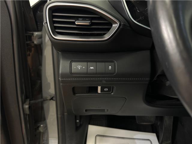 2021 Hyundai Santa Fe Preferred w/Trend Package (Stk: 42904J) in Belleville - Image 16 of 26