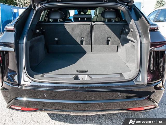 2025 Cadillac LYRIQ Sport (Stk: 171816) in London - Image 11 of 27