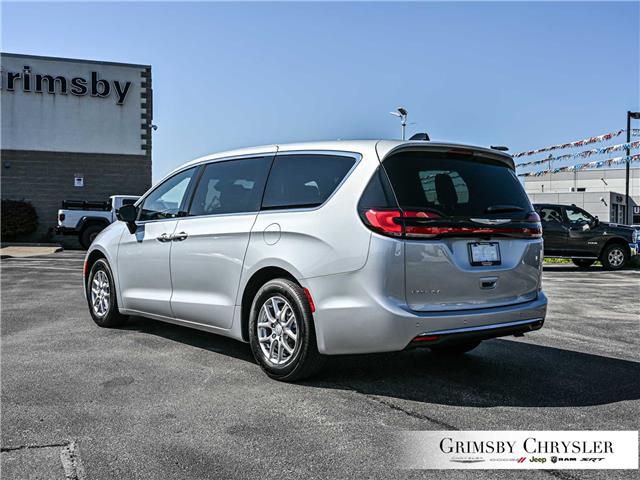 2026 Chrysler Pacifica Select (Stk: N26021) in Grimsby - Image 4 of 34