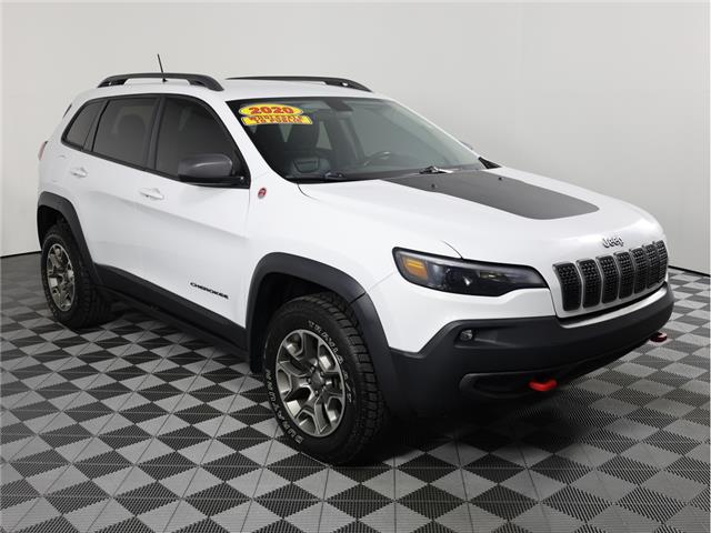 2020 Jeep Cherokee Trailhawk (Stk: A20075) in Calgary - Image 3 of 20
